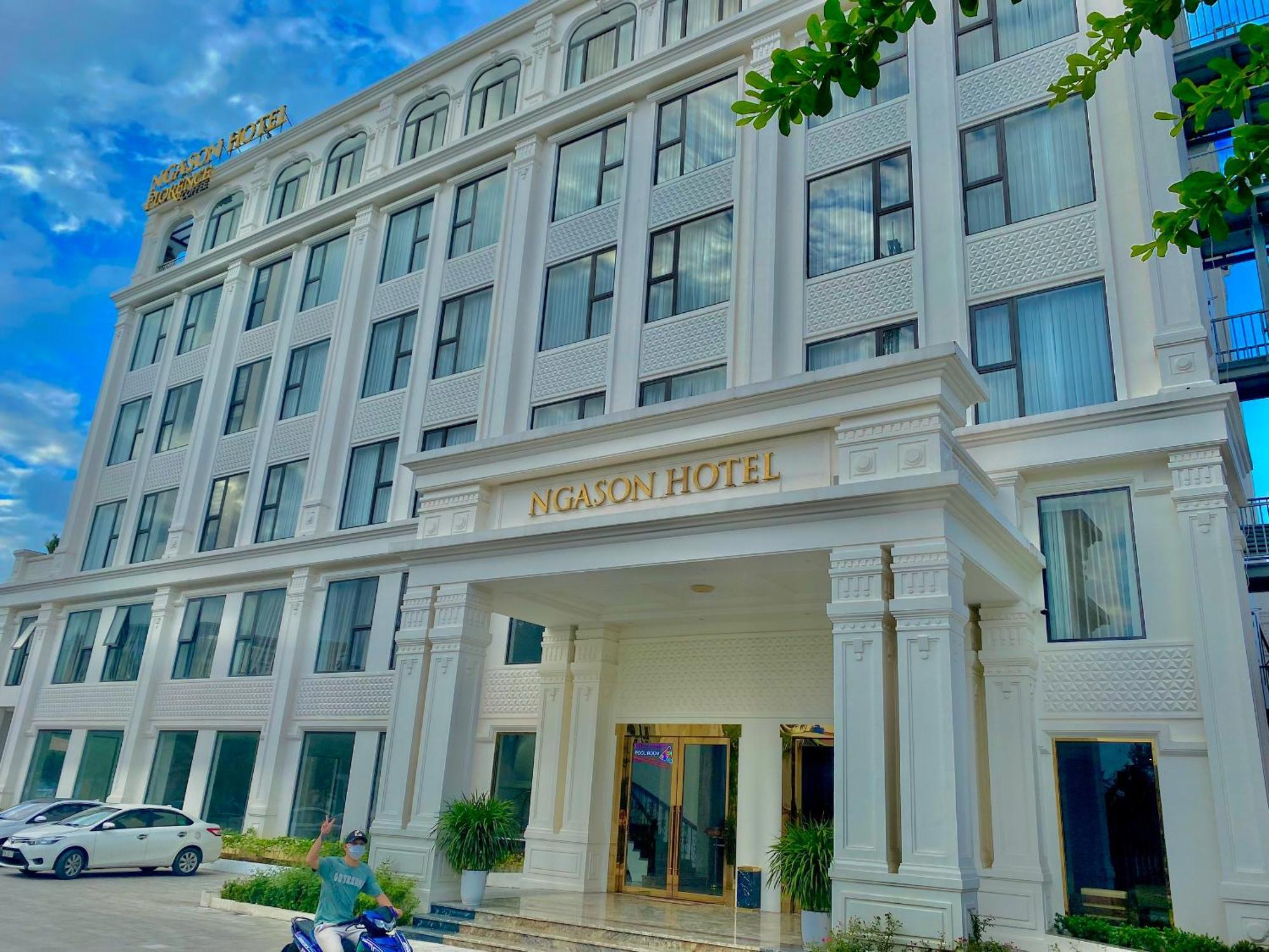Khach San Nga Son Hotel Exterior photo